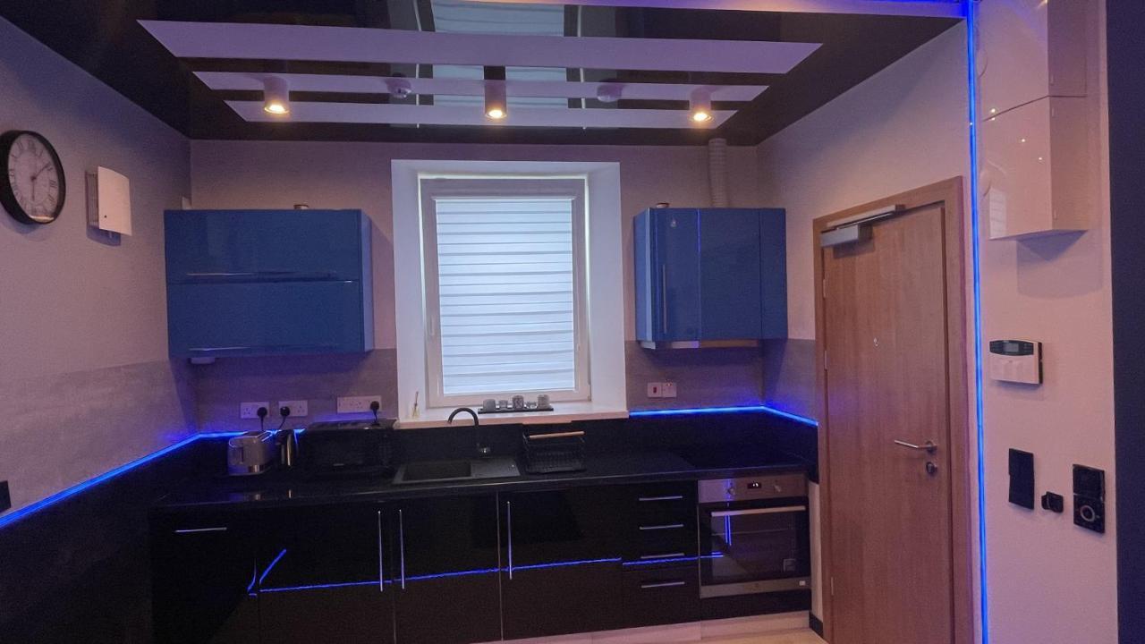 #1 Tgha Luxury Studio Apartment In Athlone Exterior photo