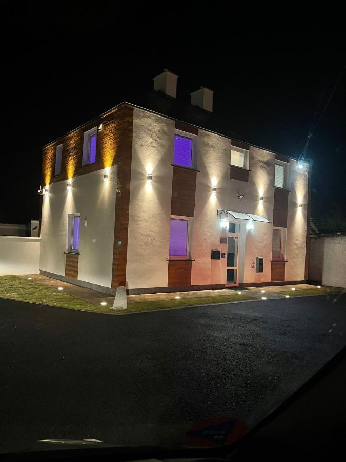 #1 Tgha Luxury Studio Apartment In Athlone Exterior photo